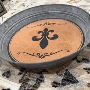 Round Metal Cork Tray with Fleur-de-Lis Design